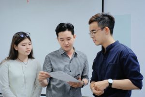 558544719_4132733670300024_2304406687561688721_n-300x200 Ep 7. Series Gặp Gỡ: Anh Kỷ Linh - Góc nhìn của người trong nghề với vòng Initial Interview